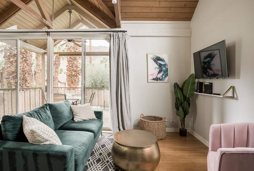 Stylish Indian Wells Studio with Mountain Views - Indian Wells, California