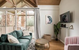 Stylish Indian Wells Studio with Mountain Views - Indian Wells, California