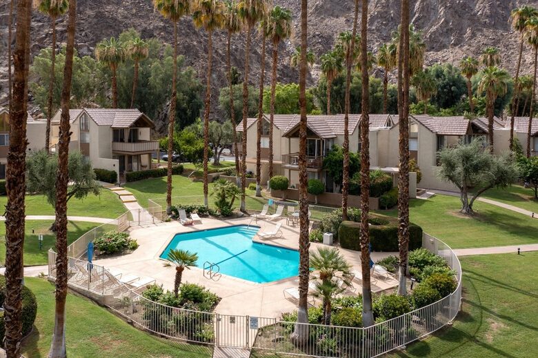 Stylish Indian Wells Studio with Mountain Views - Indian Wells, California