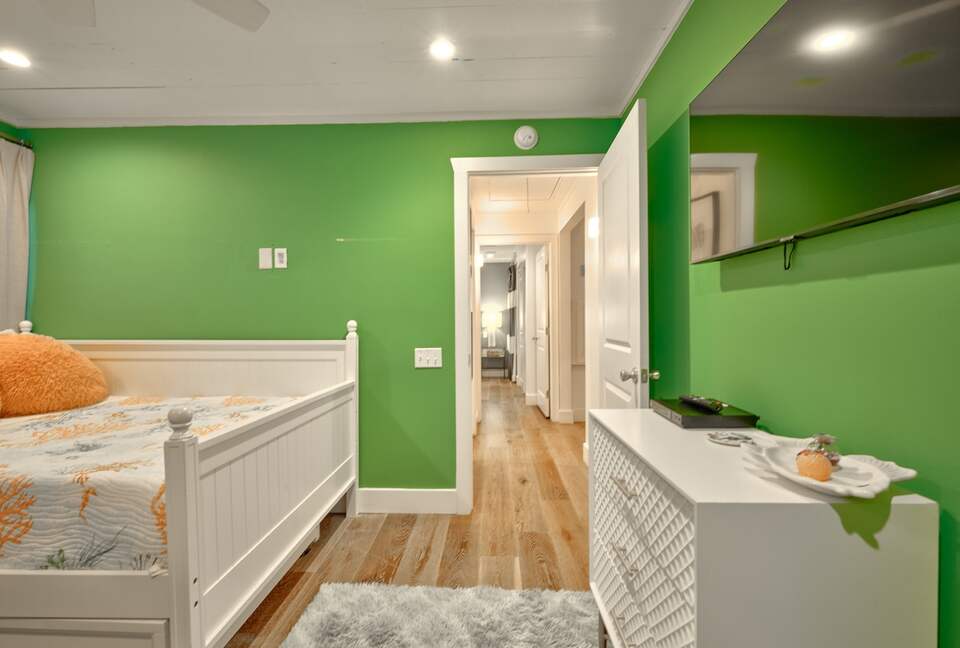 Steps to Sand | Charming Galveston Retreat - Galveston, Texas