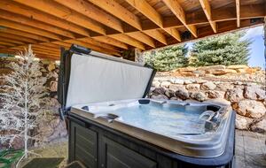 Elegant Midway Retreat with Alpine Views Close to Deer Valley Ski Resort - Midway, Utah