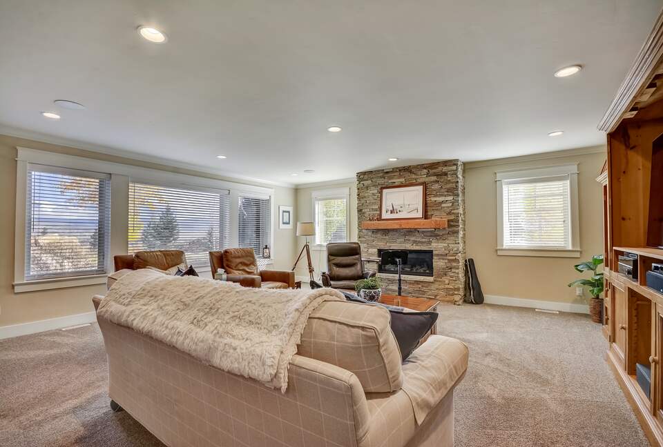 Elegant Midway Retreat with Alpine Views Close to Deer Valley Ski Resort - Midway, Utah