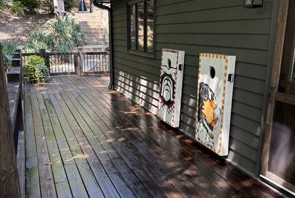 Sophisticated Mountain-View Haven on Lake Blue Ridge - Morganton, Georgia