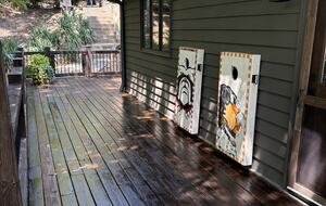 Sophisticated Mountain-View Haven on Lake Blue Ridge - Morganton, Georgia