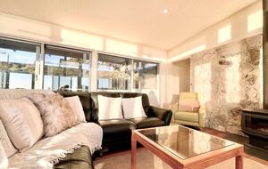 Bushland Elegance on Pelican Lagoon - Pelican Lagoon, Australia