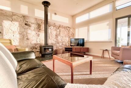 Bushland Elegance on Pelican Lagoon - Pelican Lagoon, Australia