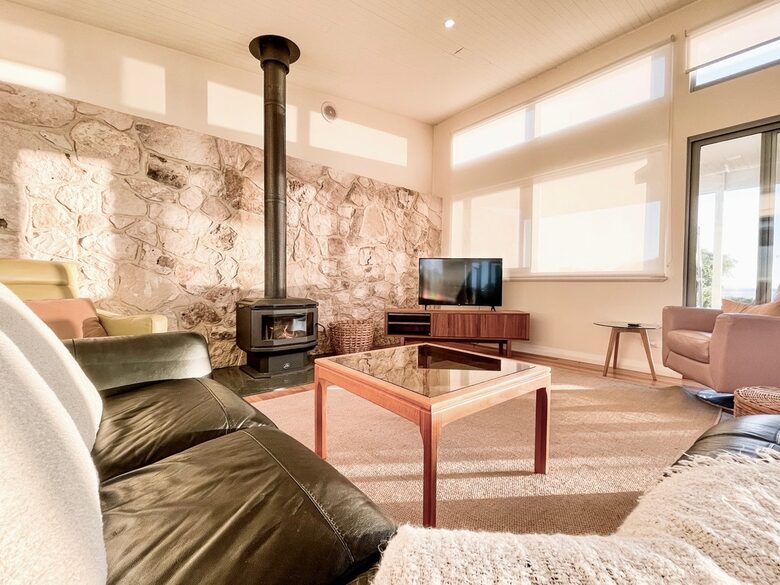 Bushland Elegance on Pelican Lagoon - Pelican Lagoon, Australia