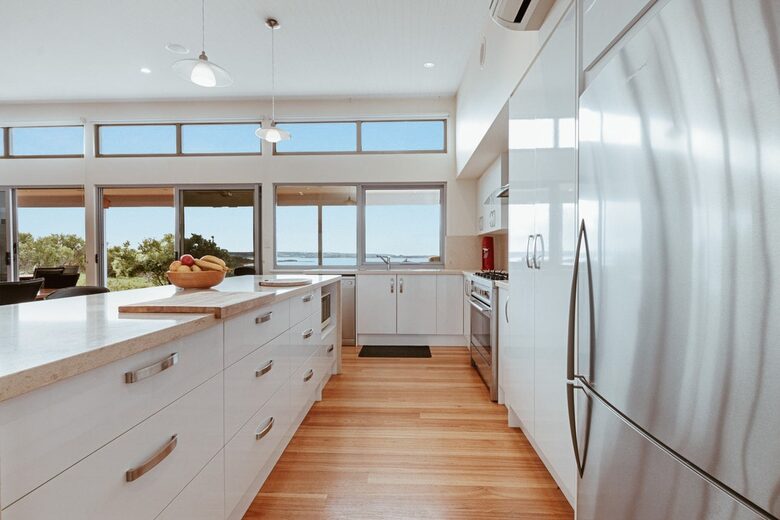 Bushland Elegance on Pelican Lagoon - Pelican Lagoon, Australia