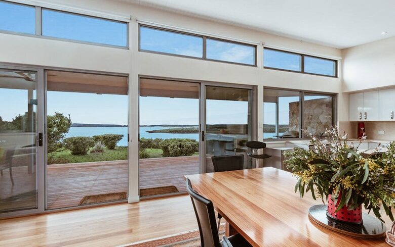 Bushland Elegance on Pelican Lagoon - Pelican Lagoon, Australia