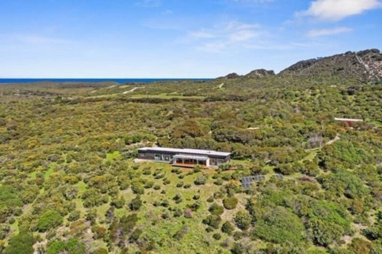 Bushland Elegance on Pelican Lagoon - Pelican Lagoon, Australia