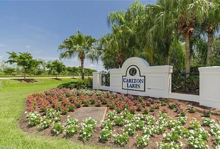 Serene Florida Retreat in a Gated Community - Naples, Florida