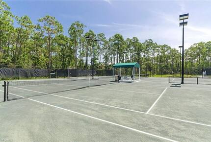 Serene Florida Retreat in a Gated Community - Naples, Florida