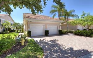 Serene Florida Retreat in a Gated Community - Naples, Florida
