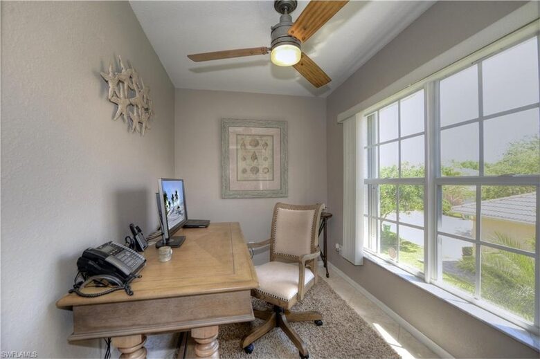 Serene Florida Retreat in a Gated Community - Naples, Florida