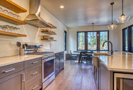 A Luxe Sunriver Family Retreat - Bend, Oregon