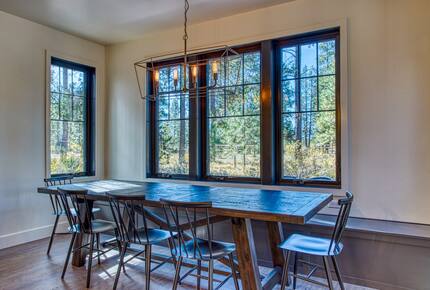 A Luxe Sunriver Family Retreat - Bend, Oregon