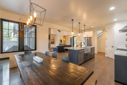 A Luxe Sunriver Family Retreat - Bend, Oregon