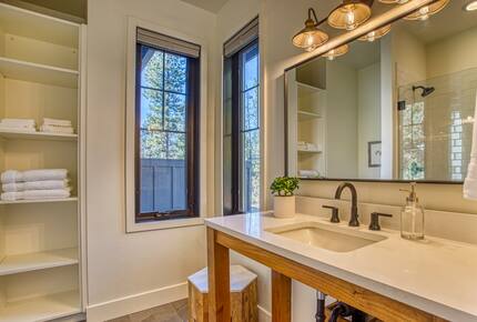 A Luxe Sunriver Family Retreat - Bend, Oregon