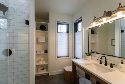 A Luxe Sunriver Family Retreat - Bend, Oregon