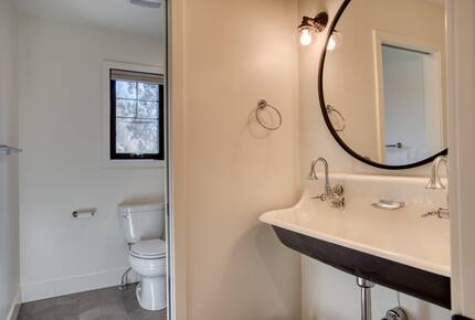 A Luxe Sunriver Family Retreat - Bend, Oregon