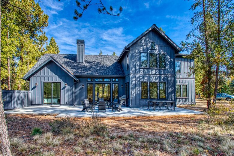 A Luxe Sunriver Family Retreat - Bend, Oregon