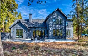 A Luxe Sunriver Family Retreat - Bend, Oregon