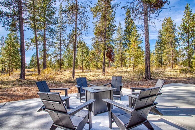 A Luxe Sunriver Family Retreat - Bend, Oregon