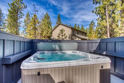 A Luxe Sunriver Family Retreat - Bend, Oregon