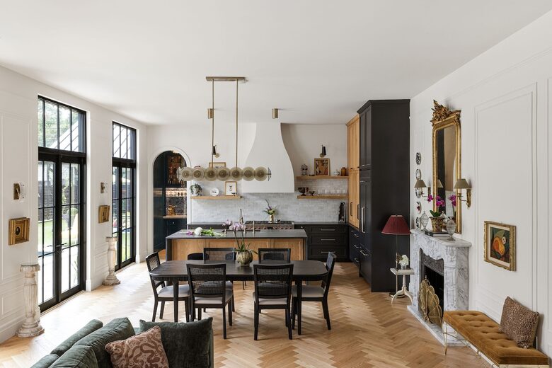 East Austin meets New Orleans - Austin, Texas