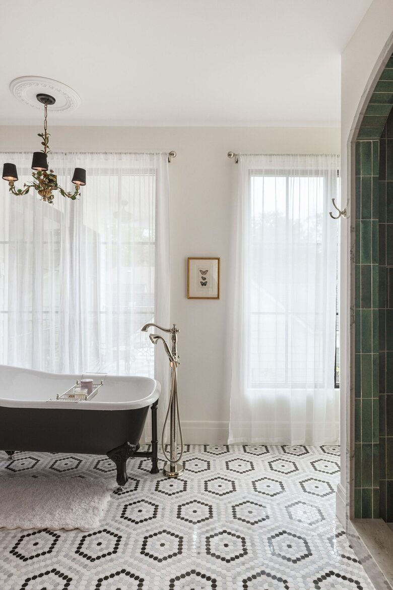 East Austin meets New Orleans - Austin, Texas