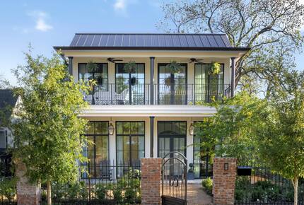 East Austin meets New Orleans - Austin, Texas