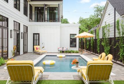 East Austin meets New Orleans - Austin, Texas