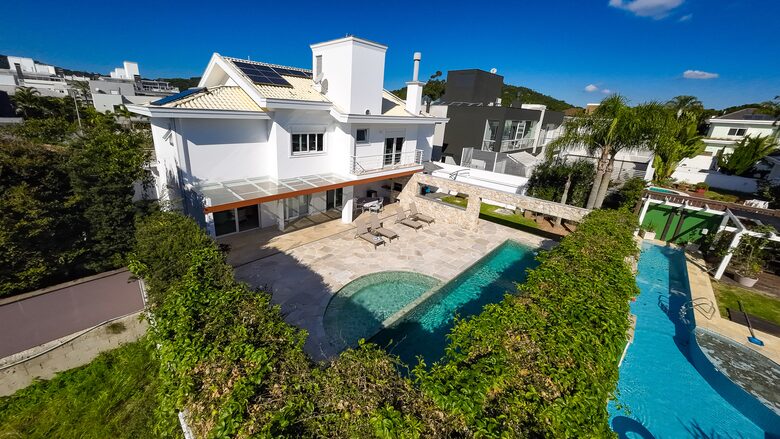 Elegant Florianópolis Villa with Private Pool & Gardens - Florianópolis, Brazil