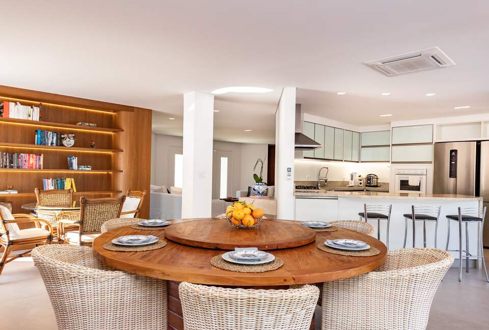 Elegant Florianópolis Villa with Private Pool & Gardens - Florianópolis, Brazil