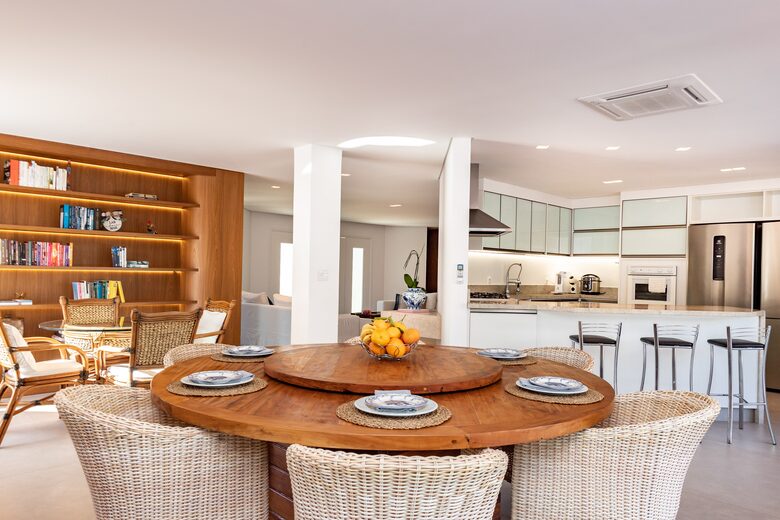 Elegant Florianópolis Villa with Private Pool & Gardens - Florianópolis, Brazil