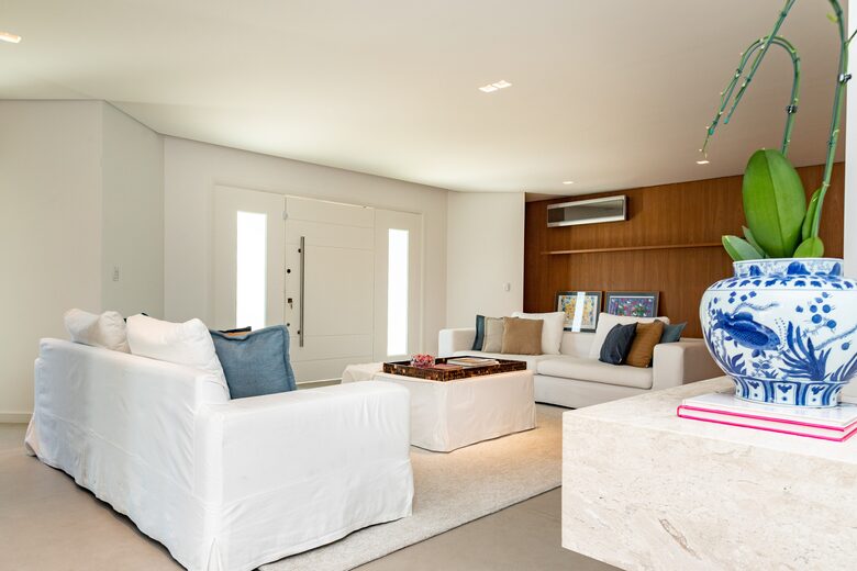 Elegant Florianópolis Villa with Private Pool & Gardens - Florianópolis, Brazil