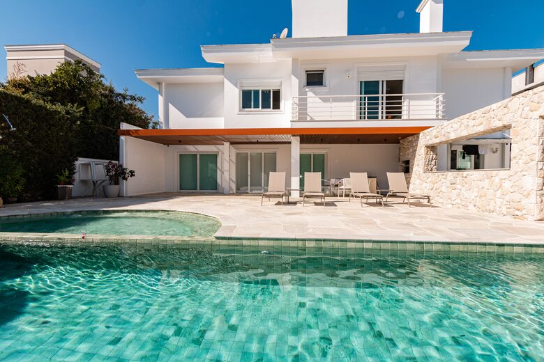 Elegant Florianópolis Villa with Private Pool & Gardens - Florianópolis, Brazil