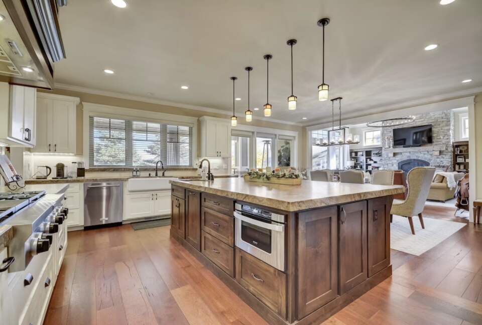 Elegant Midway Retreat with Alpine Views Close to Deer Valley Ski Resort - Midway, Utah