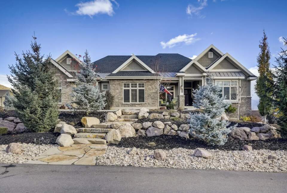 Elegant Midway Retreat with Alpine Views Close to Deer Valley Ski Resort - Midway, Utah