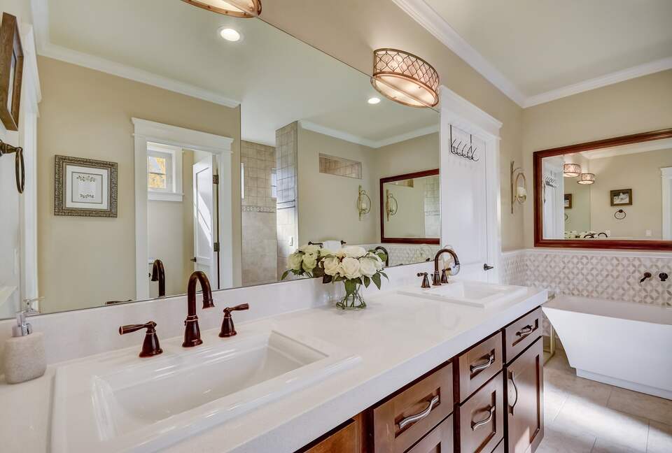 Elegant Midway Retreat with Alpine Views Close to Deer Valley Ski Resort - Midway, Utah