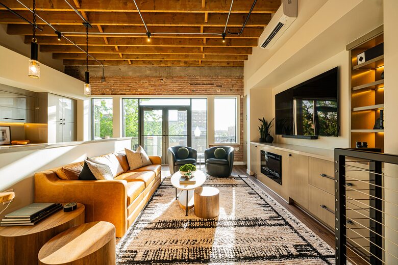 Historic Elegance Steps from Ski Access | Est 1878 - Ogden, Utah