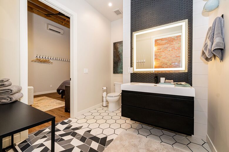 Historic Elegance Steps from Ski Access | Est 1878 - Ogden, Utah