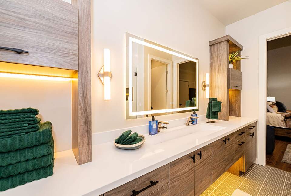 Historic Elegance Steps from Ski Access | Est 1878 - Ogden, Utah