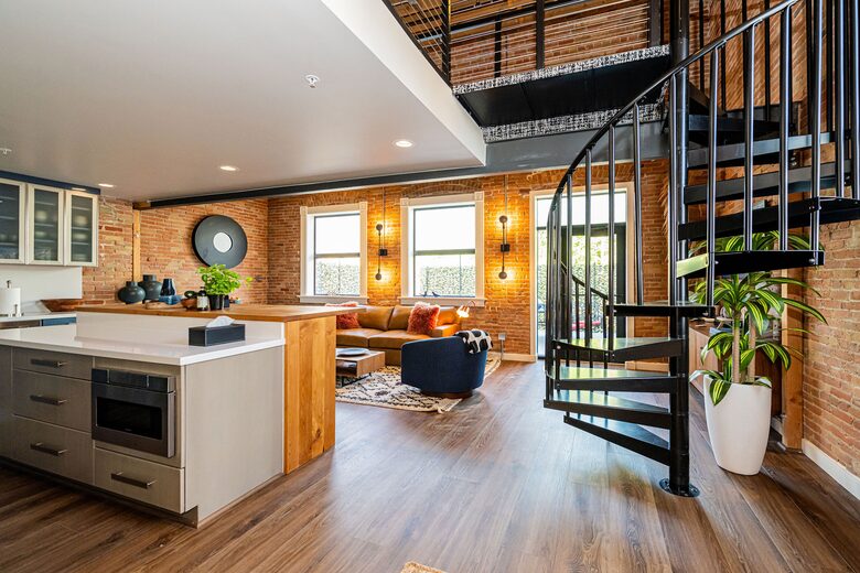 Historic Elegance Steps from Ski Access | Est 1878 - Ogden, Utah