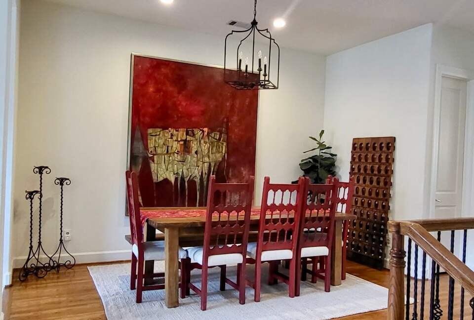 Elegant Family Escape in Houston’s Camp Logan - Houston, Texas