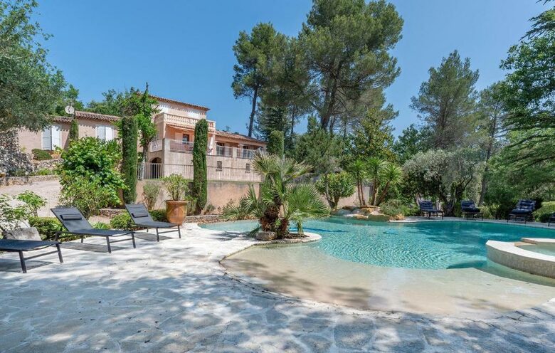 Provençal Home with Panoramic Countryside Views - Saint-Maximin-la-Sainte-Baume, France