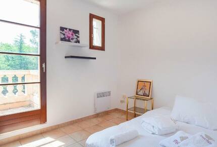 Provençal Home with Panoramic Countryside Views - Saint-Maximin-la-Sainte-Baume, France