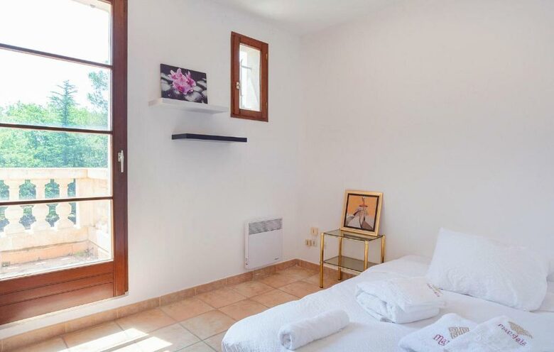 Provençal Home with Panoramic Countryside Views - Saint-Maximin-la-Sainte-Baume, France