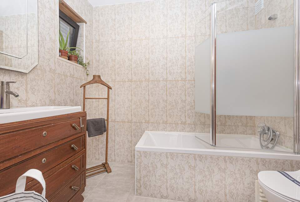 Charming Riverside Retreat with Stunning Tagus Views - Cacilhas, Portugal