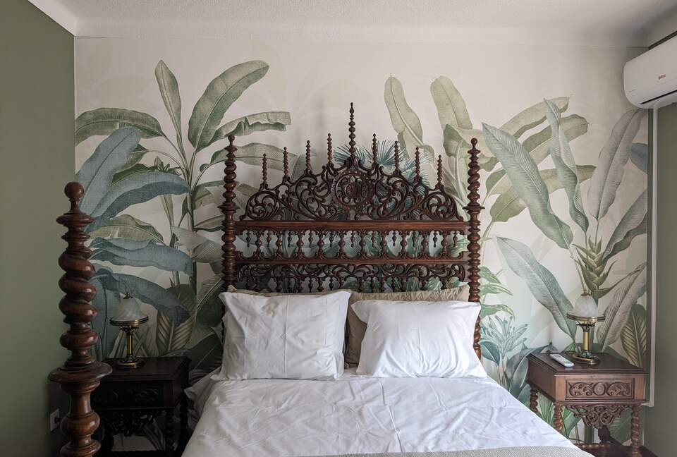 Charming Riverside Retreat with Stunning Tagus Views - Cacilhas, Portugal